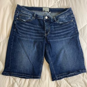 BKE Payton Bermuda shorts size 31